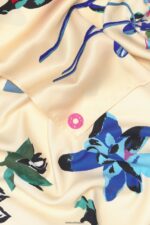 アクセサリー Bimba Y Lola 花柄のスカーフ クリーム 6BZ0X0605 - 画像 (3)