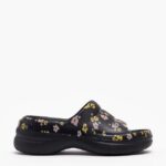 フットウェアー Bimba Y Lola アクリルフラワープリントプラットフォームビーチサンダル 黒 6BZ0X0595